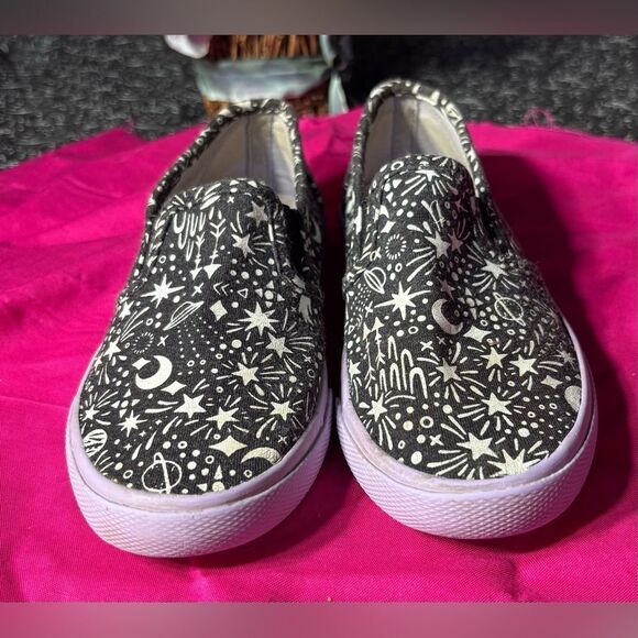 Cat & Jack Slip Ons EPC Size 12 Excellent Preloved Condition - Picture 1 of 8